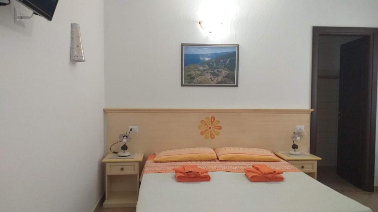 Vistamare Villa Orosei Bagian luar foto