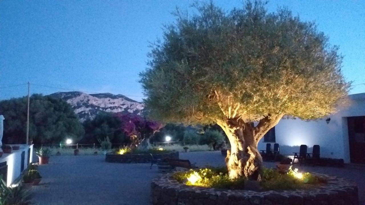Vistamare Villa Orosei Bagian luar foto