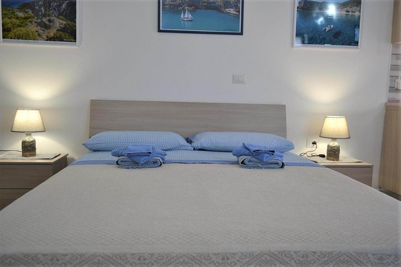 Vistamare Villa Orosei Bagian luar foto