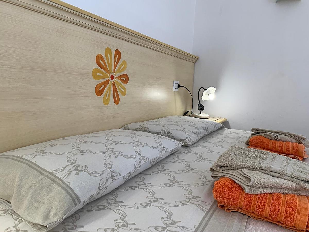 Vistamare Villa Orosei Bagian luar foto